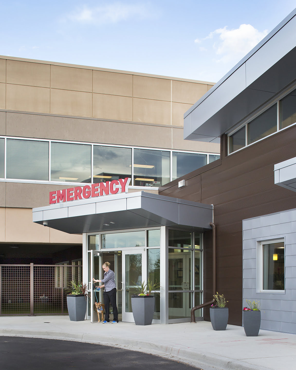 WheatRidgeAnimalHospital Emergency Entrance